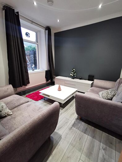 3 Bedroom House To Rent In Rodney Street, Sandfields, Swansea, SA1