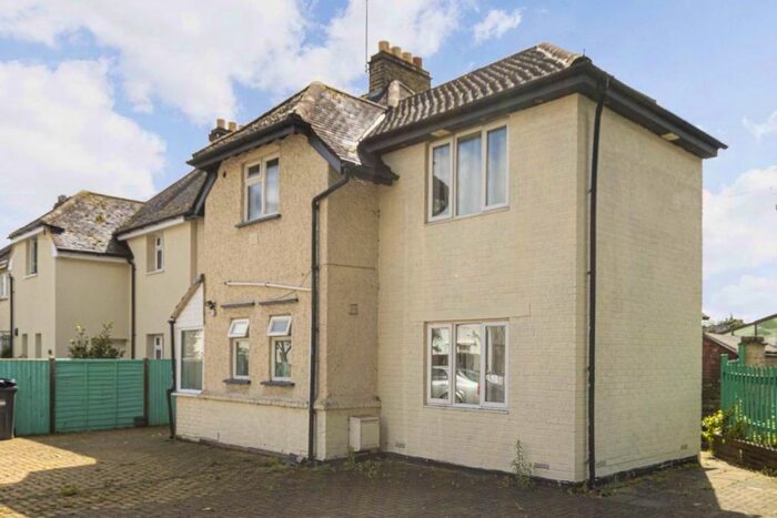 Studio To Rent In Dawes Avenue, Isleworth, TW7