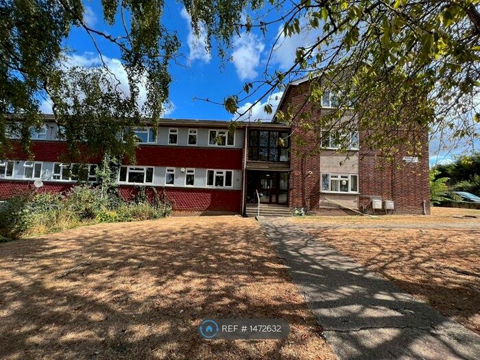 2 Bedroom Flat To Rent In Rowley Court, Newmarket, CB8