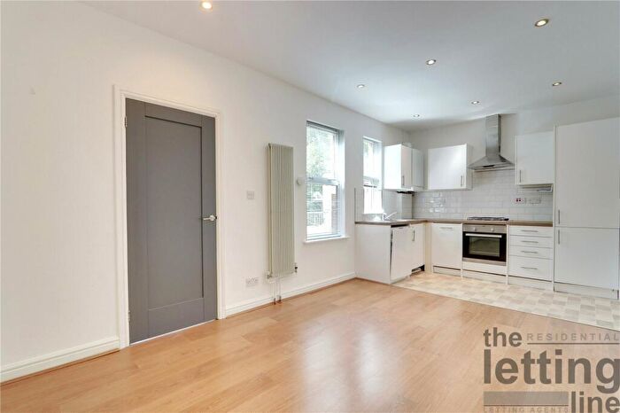 2 Bedroom Apartment To Rent In Lea Road, Enfield, EN2