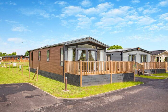 2 Bedroom Mobile/park Home For Sale In Riverview Country Park, Mundole, Forres, Morayshire, IV36