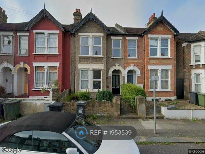 2 Bedroom Flat To Rent In Mount Pleasant Road, London, SE13