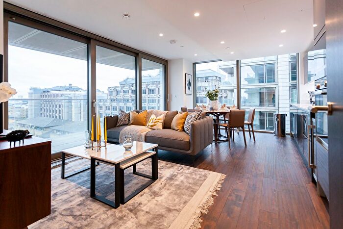 2 Bedroom Flat To Rent In Royal Mint Street, Tower Hill, E1