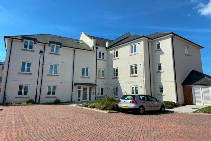 2 Bedroom Flat To Rent In Watson Lane, Waterlooville, PO7