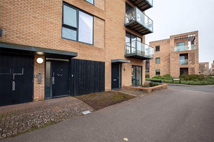 2 Bedroom Flat To Rent In Whittle Avenue, Trumpington, Cambridge, CB2