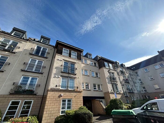 2 Bedroom Flat To Rent In Powderhall Rigg, Canonmills, Edinburgh, EH7