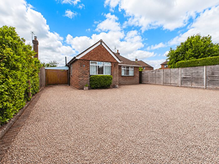2 Bedroom Detached Bungalow For Sale In Woodley, RG5