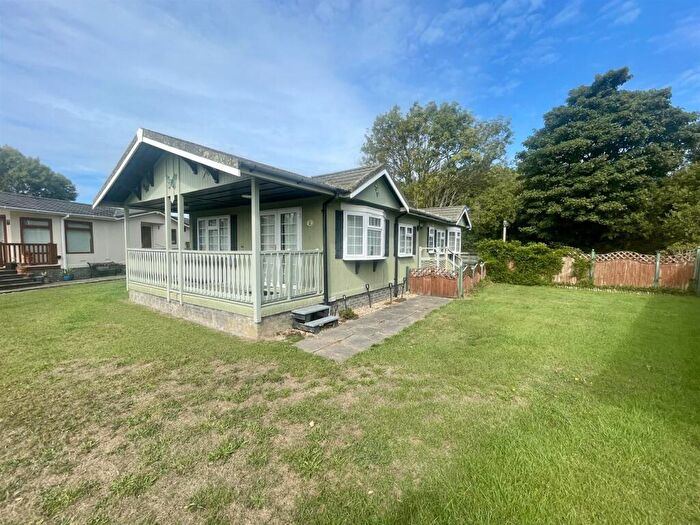 2 Bedroom Mobile Home For Sale In Llangoed, Beaumaris, LL58