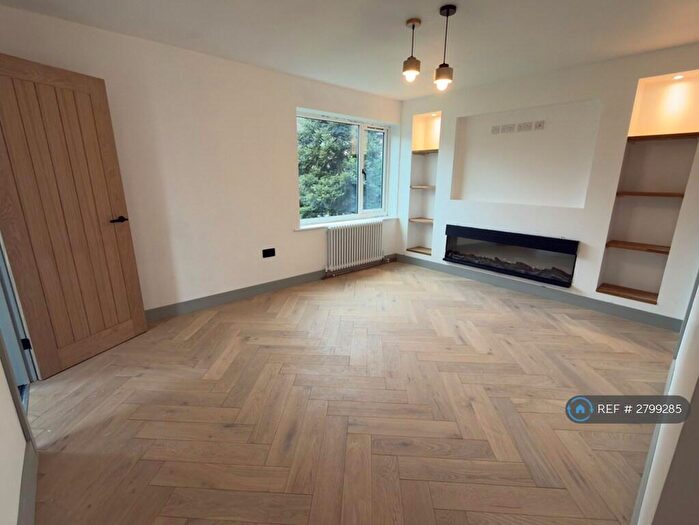 3 Bedroom Semi-Detached House To Rent In Pingles Road, King's Lynn, PE30