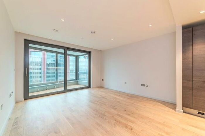1 Bedroom Flat To Rent In Camley Street, King's Cross, London, N1C