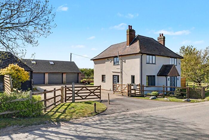 4 Bedroom Detached House For Sale In Bygrave Road, Baldock, SG7