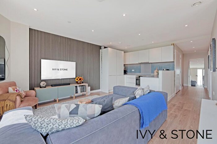 2 Bedroom Apartment For Sale In Knights Road, London, Greater London, E16