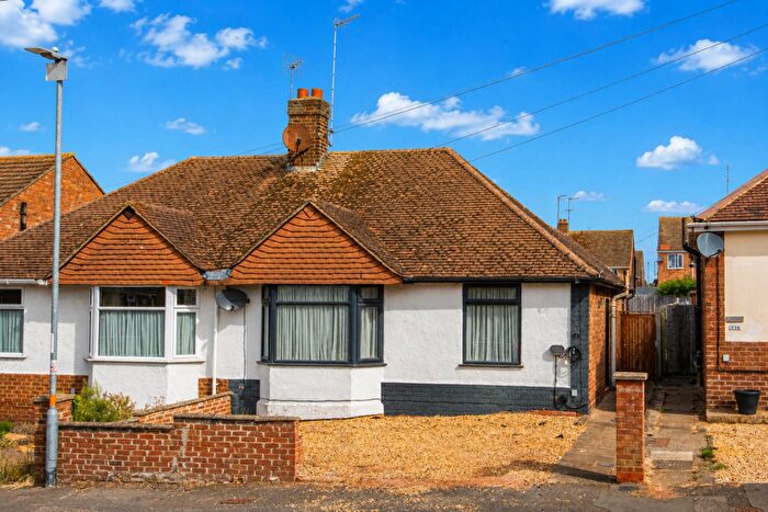 2 Bedroom Bungalow For Sale In Edward Road, Kettering, NN15