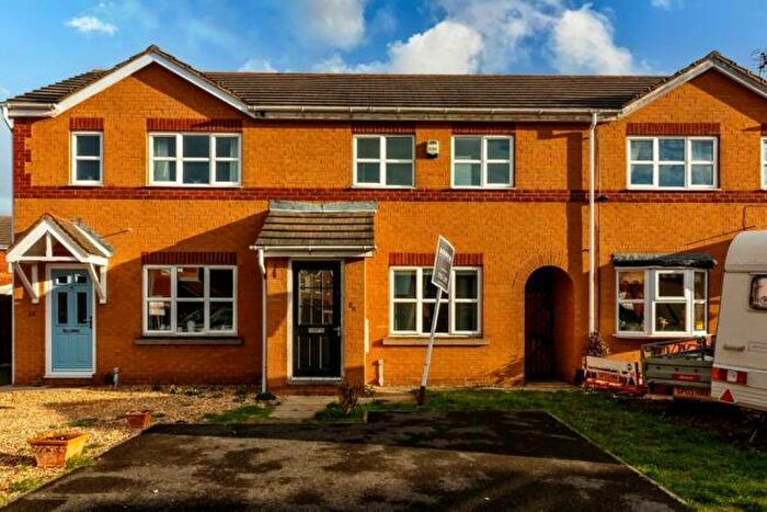 3 Bedroom Town House To Rent In Storrs Wood View, Cudworth, Barnsley, S72