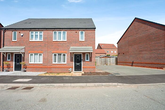 3 Bedroom Semi-Detached House For Sale In Acorn Road, Lea Castle, Kidderminster, DY10