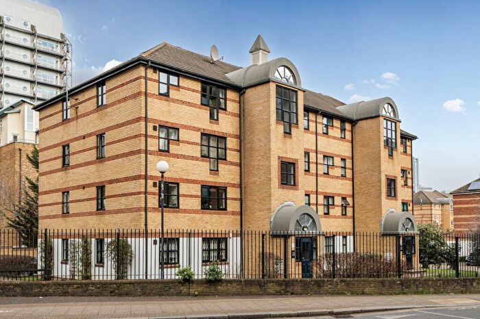 1 Bedroom Apartment For Sale In Plough Way, London, SE16