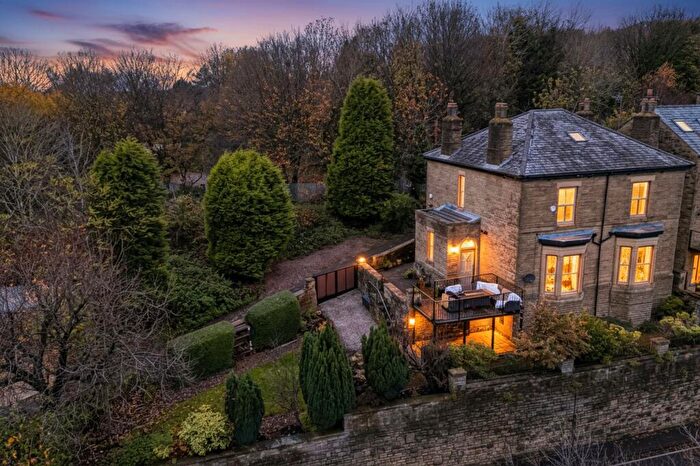 4 Bedroom Detached House For Sale In Glent House, Wakefield Road, Heyrod, Stalybridge, SK15