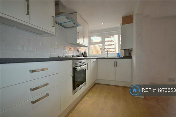 3 Bedroom Flat To Rent In St Paul's, Bristol, BS2
