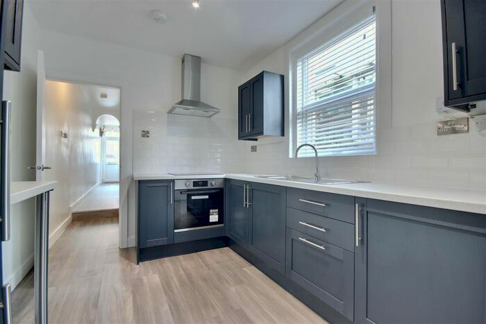 3 Bedroom Terraced House To Rent In Moorland Road, Portsmouth, PO1