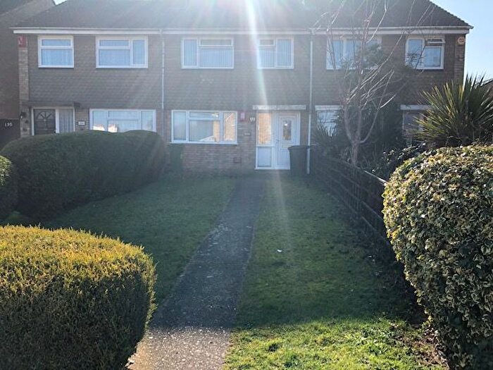 3 Bedroom Terraced House To Rent In Holgate Drive, Luton, LU4