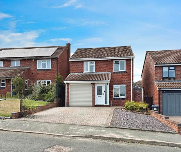 3 Bedroom Detached House For Sale In Fourlands Avenue, Sutton Coldfield, West Midlands, B72