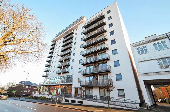 1 Bedroom Apartment To Rent In Sutton Park Road, Sutton, SM1