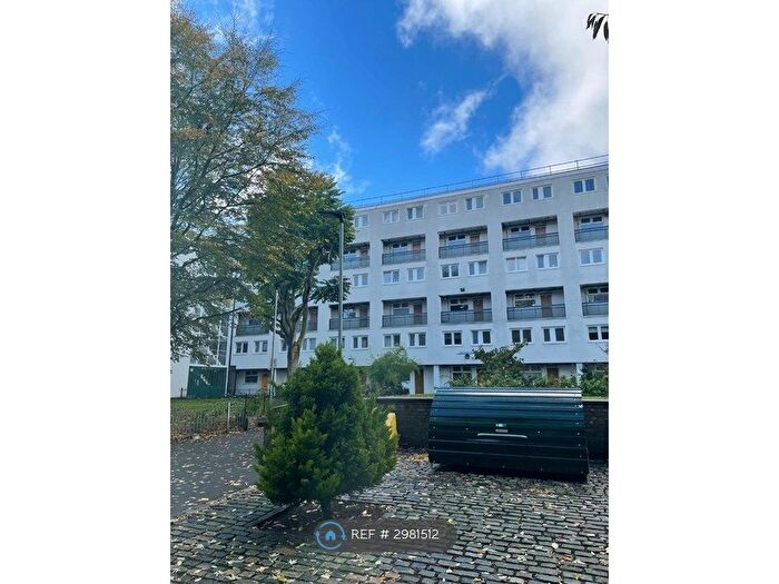 2 Bedroom Flat To Rent In Wrayburn House, London, SE16