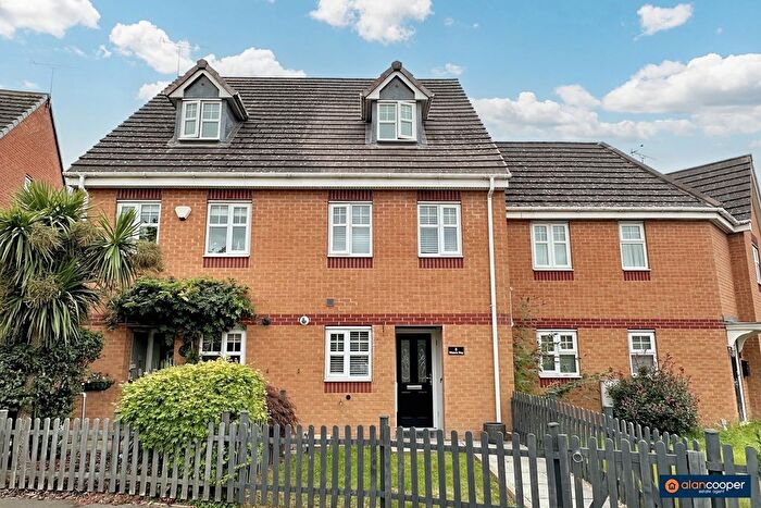 3 Bedroom Terraced House For Sale In Wisteria Way, Bermuda Park, Nuneaton, CV10