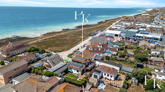 3 Bedroom Detached House For Sale In The Esplanade, Telscombe Cliffs, Peacehaven, BN10