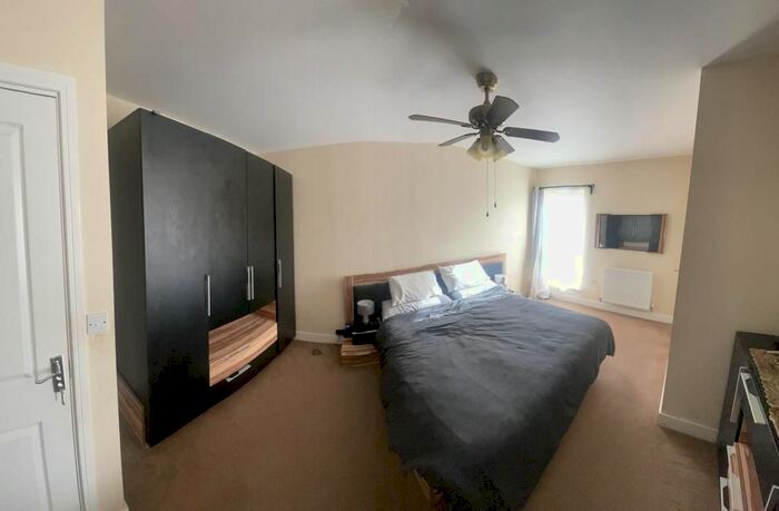 4 Bedroom Terraced House To Rent In Campus Avenue, Dagenham, RM8