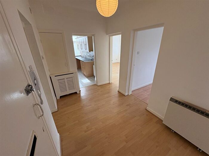 2 Bedroom Flat To Rent In Molyneux Court, Liverpool, L14