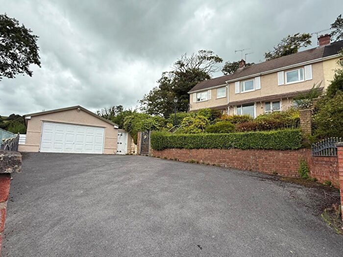 4 Bedroom House To Rent In Glascoed, Pwll, Llanelli, Carmarthenshire, SA15