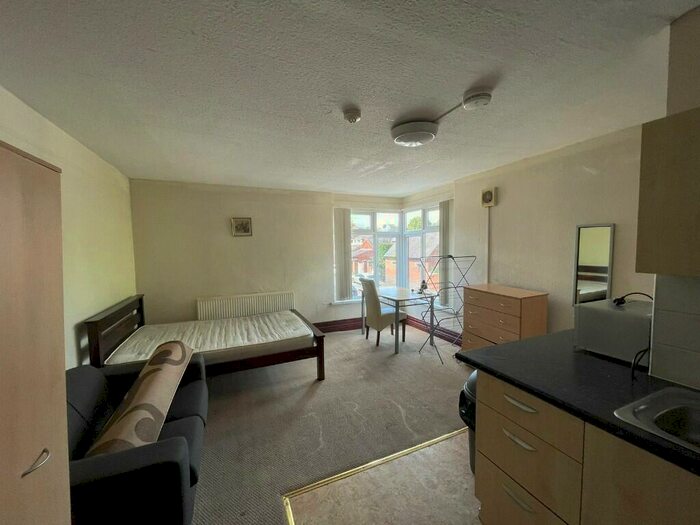 Studio To Rent In Empress Road, Derby, Derbyshire, DE23