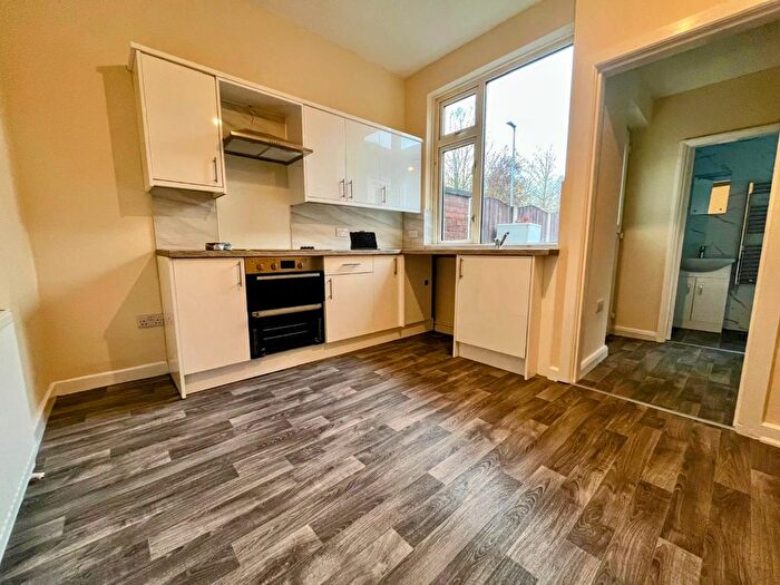 3 Bedroom Terraced House To Rent In Doncaster Road, Crofton, Wakefield, WF4