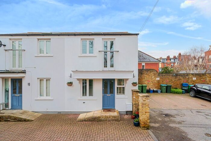 1 Bedroom End Of Terrace House To Rent In Trinder Mews, Teddington, TW11