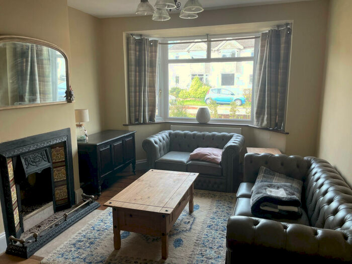 3 Bedroom Semi-Detached House To Rent In Kingshill Park, Dursley, Gloucestershire, GL11