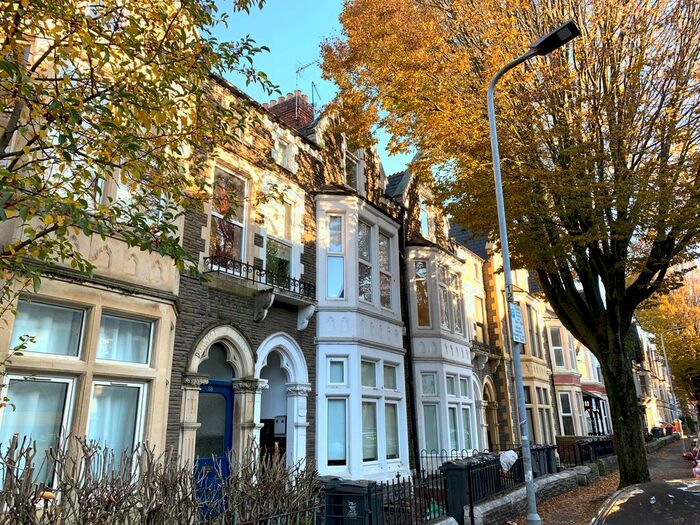 1 Bedroom Flat To Rent In Connaught Road, Roath, Cardiff, CF24