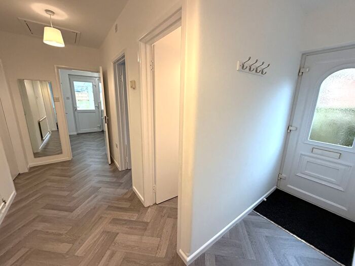 2 Bedroom Bungalow To Rent In Grosvenor Crescent, Dorchester, DT1