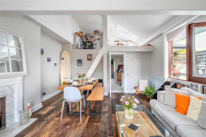 2 Bedroom Flat To Rent In Shooters Hill Road, London, SE3