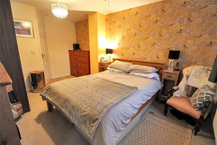 3 Bedroom Detached House For Sale In Kilby Crescent, Swindon, Wiltshire, SN25