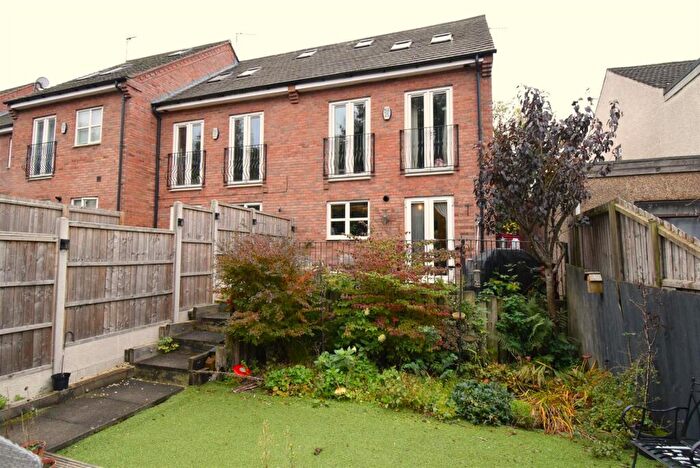4 Bedroom End Of Terrace House For Sale In The Green, Donnington Le Heath, Coalville, LE67