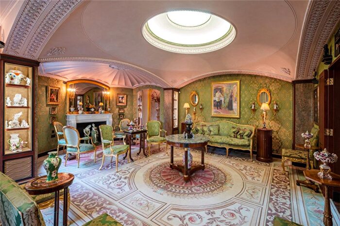 4 Bedroom Detached House For Sale In St Katharine By The Tower, London, E1W