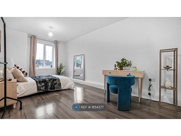 1 Bedroom Flat To Rent In College Road, Bromley, BR1