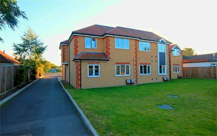 1 Bedroom Flat To Rent In Staines Road West, Ashford, TW15