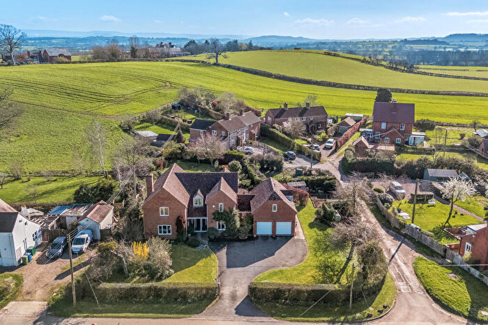 4 Bedroom Detached House For Sale In Bishops Walk, Forthampton, Gloucester, GL19