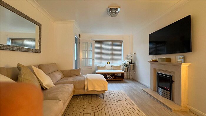 1 Bedroom Semi-Detached House To Rent In Lindsey Road, Uxbridge, Bp, UB9