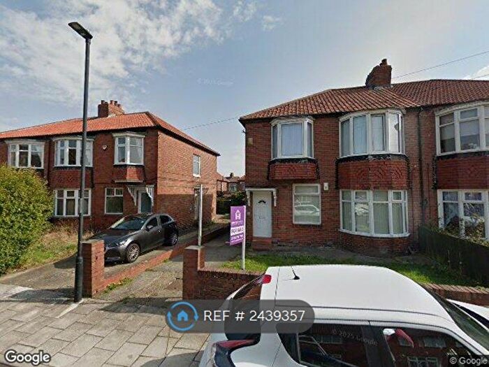 3 Bedroom Flat To Rent In Fenham, Newcastle Upon Tyne, NE4