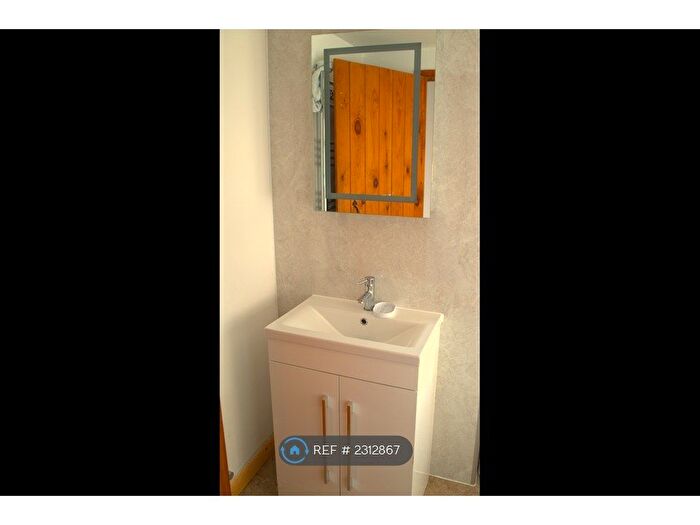2 Bedroom Flat To Rent In Hayloft Cottage Llwyn Grawys, Llangoedmor, Cardigan, SA43