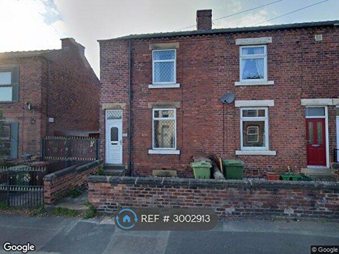 2 Bedroom End Of Terrace House To Rent In George Street, Wakefield, WF4