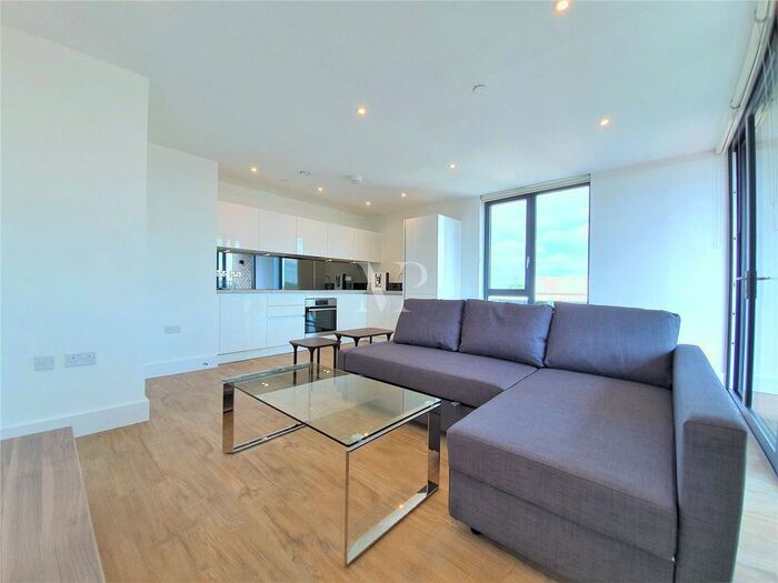 2 Bedroom Flat To Rent In Epsom House, Fairfield Avenue, Staines-Upon-Thames, TW18